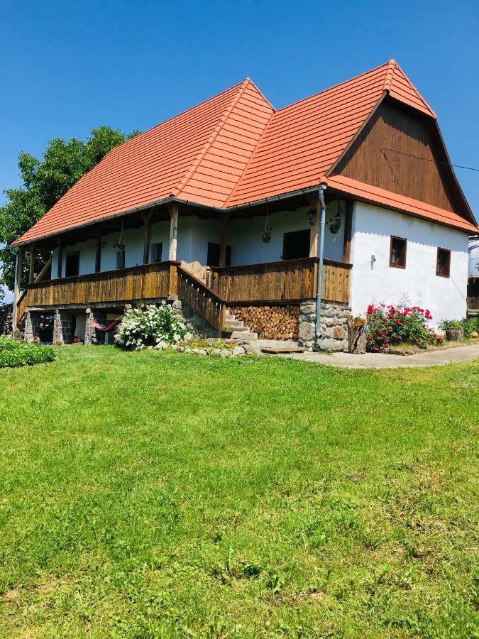 Miklós Lak Ocna de Sus Exterior foto